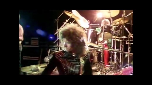 Queen - Don't Stop Me Now (Official Video)