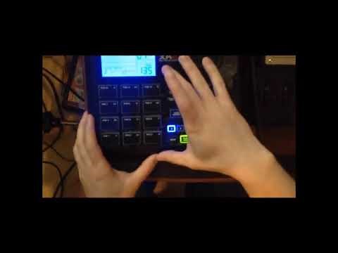 How To: Record/Play with AKAI professional XR20 Drum Machine