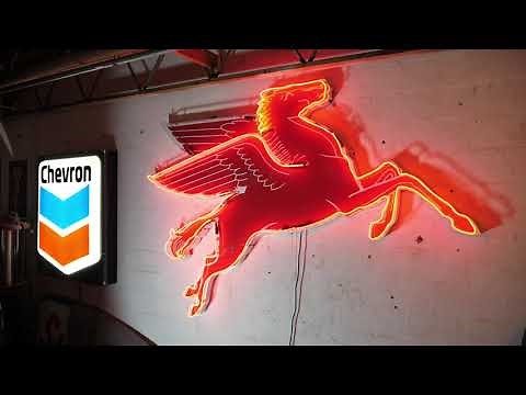 Neon Mobil Pegasus Sign