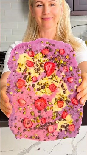 My Healthy Frozen Yogurt Bark #easyrecipes #veganrecipes #vegandessert