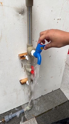 How to Fix PVC Pipe Leakage with Simple Trick | DIY Plumbing Hack #ideas #shorts #pipe | Hardware tools