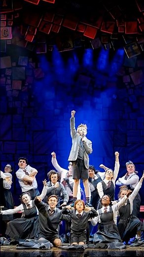 First look at Matilda the Musical international tour photos! 🎭