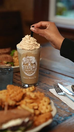 Lunch at Maple Counter in the Autumn is a must 🍂⁠ ⁠ As the leaves fall across downtown, cozy up with a lunch so festive and delicious you'll love every single bite! ⁠ ⁠ ✨ The Gourmet Gobbler: house-roasted turkey breast, crispy bacon, and melted Swiss cheese sit between grilled whole wheat bread and lettuce, tomatoes, and a special sauce.⁠ ⁠ The perfect pair to our seasonal Butternut Squash Soup, welcome in the Thanksgiving festivities with this iconic turkey classic 🍂 | The Maple Counter Cafe