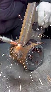 Handheld laser welder, 220V, welds various metals, easy for beginners