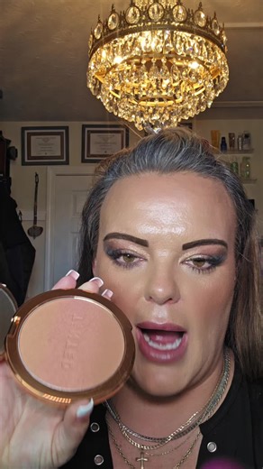 I am obsessed! #makeupover35 #makeuptips #makeuphacksforbeginners #makeuptipsforbeginners