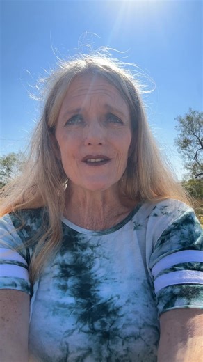 I have a challenge for you to do today. It costs nothing and can bring you great joy! Share it with someone else and do it together! #ChallengeOfTheDay #Challenge #love | Julie Bradshaw