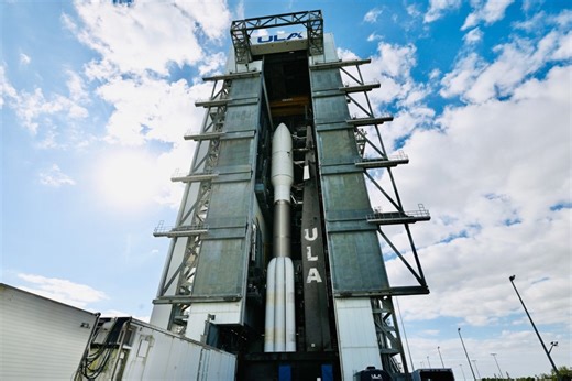 The supermoon and SpaceX rose, but ULA scrubs launch