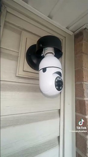 WESECUU 360° Wireless Light Bulb Camera - 3MP 2.4GHz/5GHz Camera for Indoor/Outdoor