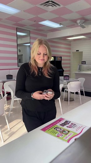 Larry's Ice Cream and Cafe: Sweet Treats and Best Flavors