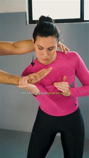 Rear choke I Women's Self Defense