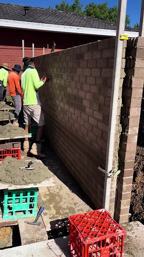 Bricklayer Boys: Funny Moments in Melbourne Construction