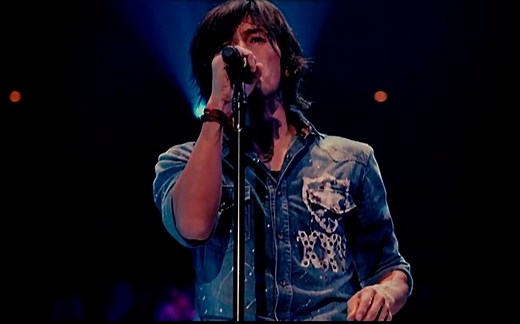 B'z - LOVE PHANTOM (中文字幕 2000 Live)「In B'z LIVE-GYM Pleasure2000~JUICE」