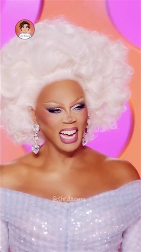 "She’s throwing REAL Money on her" 💰 #dragrace