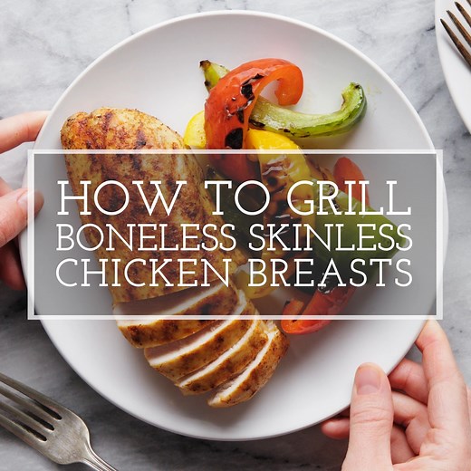 How to get juicy chicken breasts on the grill? It's all in the brine! Just 30 minutes of brining makes all the difference between dry chicken and perfect chicken. --> simplyrecipes.com/recipes/how_to_grill_juicy_boneless_skinless_chicken_breasts/ | Simply Recipes