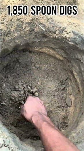 Day 20 of digging secret bunker with spoon #spoon #digging #bunker #challenge #day1#spoontobunker