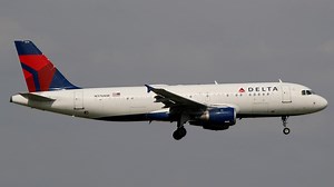 Delta to hire 1,000 flight attendants