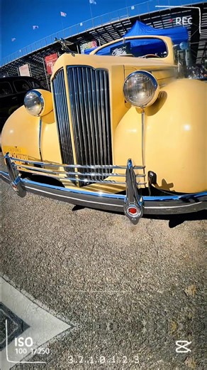 “Sunday lineup… oldies playing, chrome shining🔥🔥#classic #lowrider #carshow #classiccars #foryou