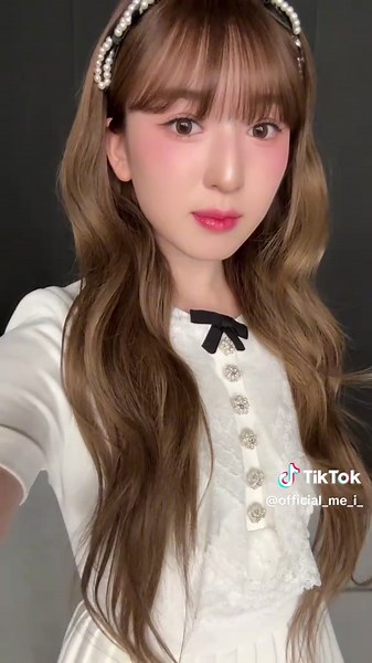 ME:I 3RD SINGLE「MUSE」先行公開のお知らせ