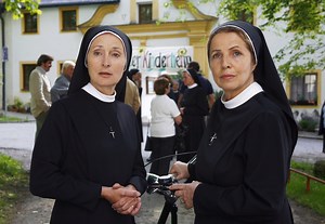 Utta Danella: Eine Nonne zum Verlieben: Trailer & Kritik zum Film - TV TODAY