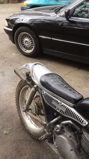 1976 Yamaha TY250 Trials Idling