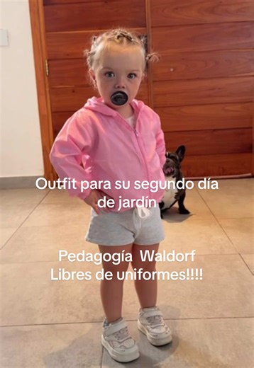 Conocían esta pedagogía? #waldorf 🫶 Se basa en aprender con juego libre y lo más importante para mí en bebés es que busca “adaptar” al niño al sistema, sino acompañar su esencia. ♾️Cuando el aprendizaje entra por la emoción, el conocimiento se queda para siempre. Eso es Waldorf. #jardin #outfit #bebestiktoks #mamasdetiktok