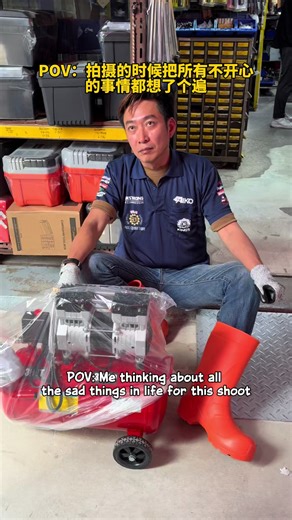 Singapore Hardware Store Funny Clips & BTS