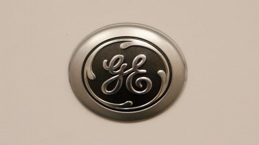 General Electric agrees to big pay package with new CEO