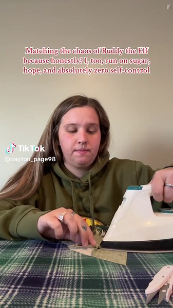 Paytonnn🤍🍯 (@payton_page98)’s videos with Elf - Main Theme - Geek Music