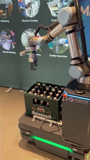 Solution Day Czech Republic 2025 | Kolaborativní robot UR + MiR v akci