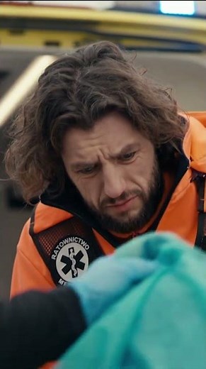 POTRĄCIŁ JĄ SAMOCHÓD, DOPIERO W DOMU ZASŁABŁA 😮| Szpital św. Anny #shorts