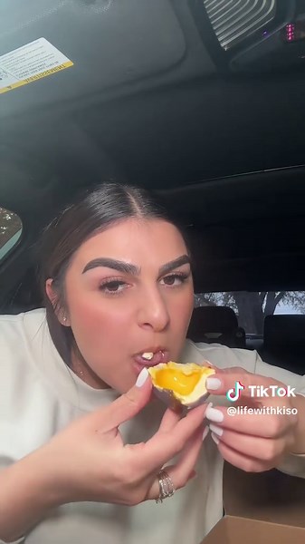 Not my stomach growling at the end 😂 Pistachio one was by farrr the best one! 🤤🤤 #viralpastries #pastries #sweets #viral #fruitpastries #fruitpastries @Fillings & Emulsions