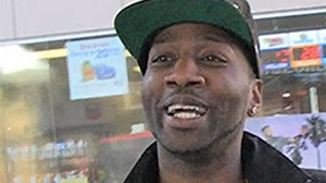 YouTube Star DeStorm Power -- Freestyle Rap Sesh ... At the Gas Station