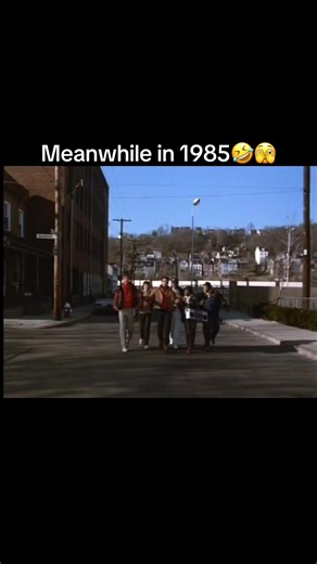 How they are rapping offbeat the whole time?! 🤣😂 ——————————- • Movie: Rappin’ - 1985 film ——————————- #rapping #hiphop #1980s #memes #fyp