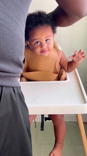 Emerson’s high chair got a little upgrade 🤍#dinner #blw #toddler #toddlerlife #momlife #sahm #boymom #reels | Jerrell Crews