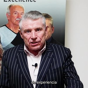 Practitioner de PNL y Certificación Internacional de Coaching 👉 Entrenamiento de calidad mundial con John Grinder, Carmen Bostic St Clair y Michael Carroll 👉 Aprende los formatos más nuevos de Nuevo Código de la PNL para la Excelencia en el Coaching 👉 Obtén 3 certificaciones OFICIALES de PNL y Coaching 👉 Disfruta de un gran estilo de vida siendo parte de una comunidad de Coaches de élite 👉 Traducción gratuita en simultáneo al español y portugués 👉 Cursos en vivo en Europa y también opcione