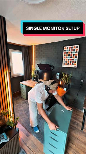 Exploring a Single Monitor Setup for Productivity