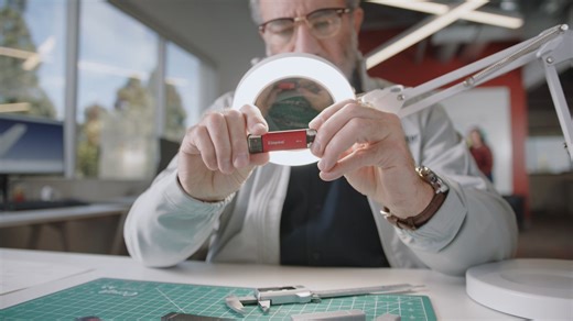 コンセプトから実現へ、デザインから精密な実行へ、Kingstonのプロダクトデザインチームは常にディテールにこだわり続ける構想し、磨き上げ、最適化するすべてのデザインに美しさと実力を！