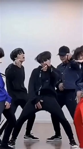 Bts members dance moves 😱❤️‍🔥#bts#btsshorts#btsmoments #btsfunnymoments #jk #rm