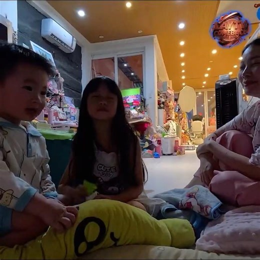 Chippy Teasing Two Thug Sisters - Hilarious #chippy