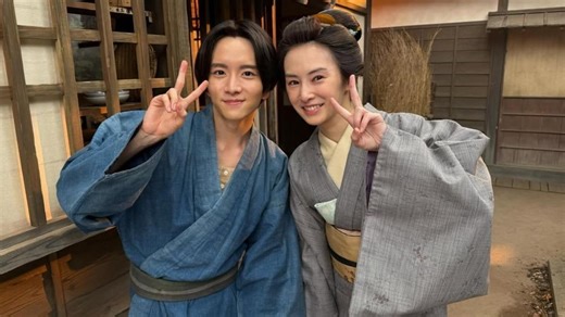 北川景子「高顏值母子」合照曝光！24歲男星絕美字跡驚豔全網：太反差