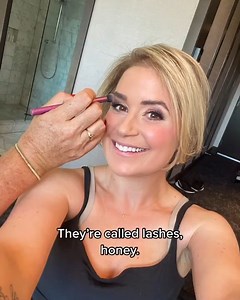 Behind the scenes with Emily Kaplan on the NHL's opening night 🙌 #InternationalWomensDay | #ThatsaW (via emilymkaplan/TikTok) | ESPN