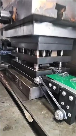 High-Speed Stamping Die Metal Clips Formed in Seconds! #manufacturing #metalworking #shorts