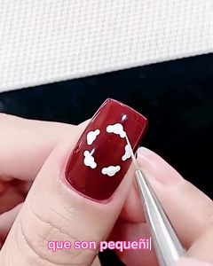 Diseño con flores 💅🏻🌸 Idea web | Pretty Nails by Yaz