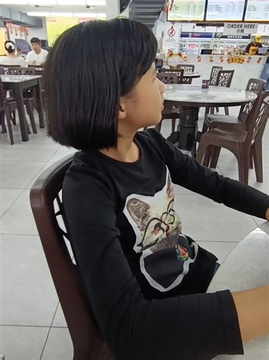 我的第一堂绘画课 😁 My first drawing lesson