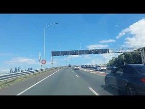 Auckland Harbour Bridge Drives: Real Time City Views in New Zealand