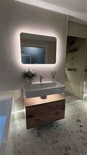 ✨ Start the New Year with a Wellness Retreat in Your Own Bathroom! ✨ As we embrace longer evenings and the chill of winter, imagine unwinding in your personal steam room after a long day. At The Bath Works, we believe that everyone deserves a touch of luxury and self-care in their lives! 🌟 Transform your bathroom into a soothing wellness suite with ease. Our Poole showroom features a fully operational Wellness Suite, showcasing our expertise as your local steam specialists. Whether you’re looki