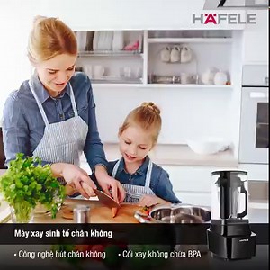 💝 LỰA CHỌN THIẾT BỊ CHO KHÔNG GIAN SỐNG AN TOÀN Không chỉ là những tiện nghi trong cuộc sống, các thiết bị hiện đại còn được trang bị nhiều tính năng giúp bảo vệ và nâng cao sức khỏe của bạn mỗi ngày. Đó là: 🔹 Lưới lọc HEPA của máy lọc không khí với tác dụng lọc bụi mịn, chất gây dị ứng, gây bệnh. Và cả tia UV diệt khuẩn và virus trong không khí. 🔹 Chương trình tráng nước lên đến 70 độ, tăng cường hiệu quả diệt khuẩn sau mỗi chu kỳ rửa của máy rửa chén. 🔹 Bề mặt gia công trơn mịn hoàn hảo củ