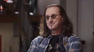 RUSH's GEDDY LEE Is Auctioning Off Part Of His Baseball Memorabilia Collection