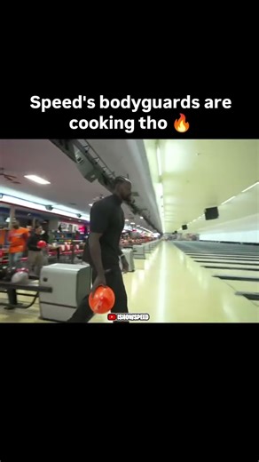 SPEEDS BODY GAURDS COOKED❤️‍🩹🔥#ishowspeed #speed #streamer #you #roblox