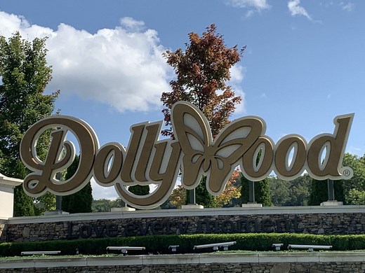 Dollywood offering BOGO tickets deal